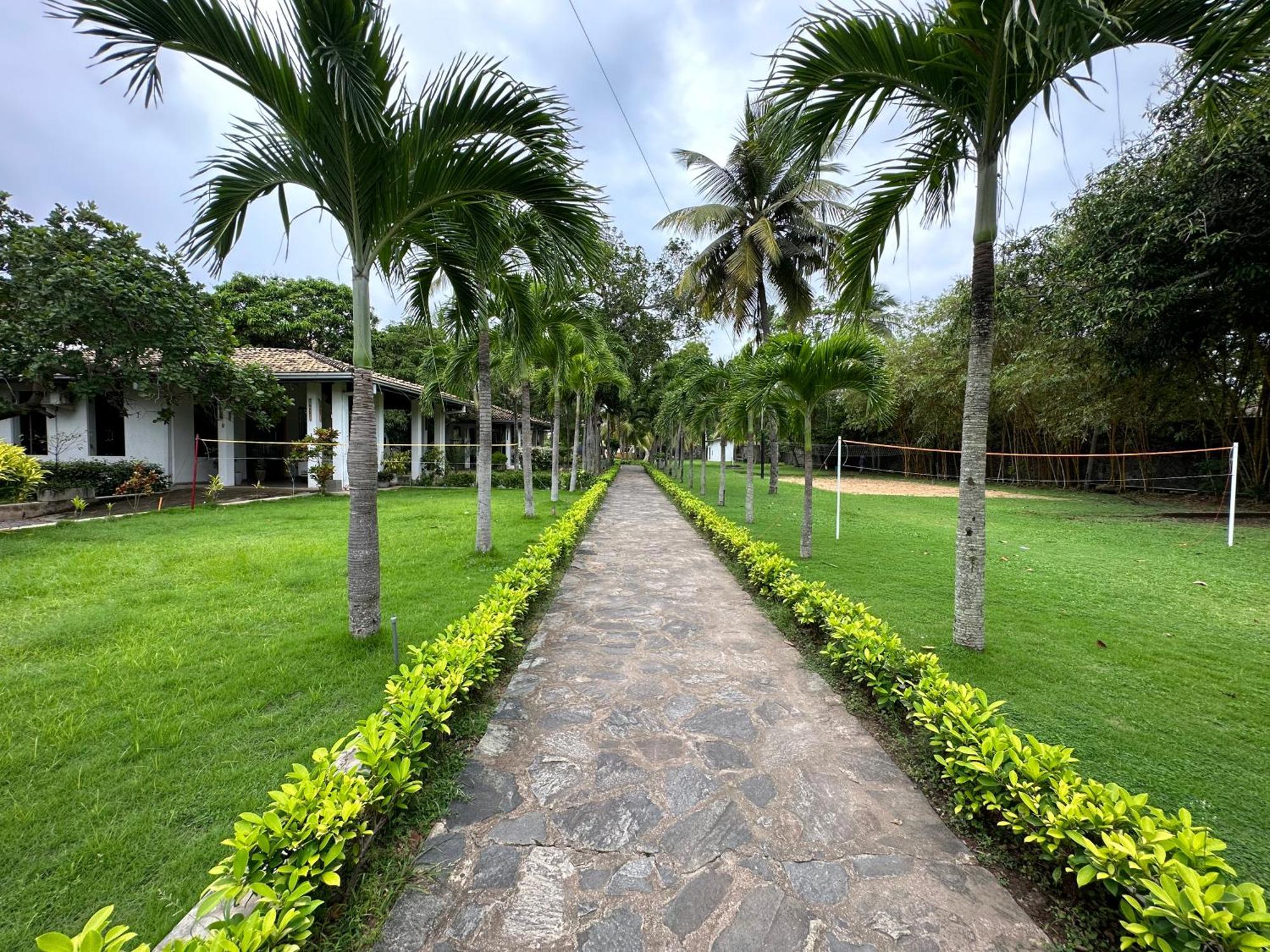 Amaluna Resorts Negombo Exterior foto