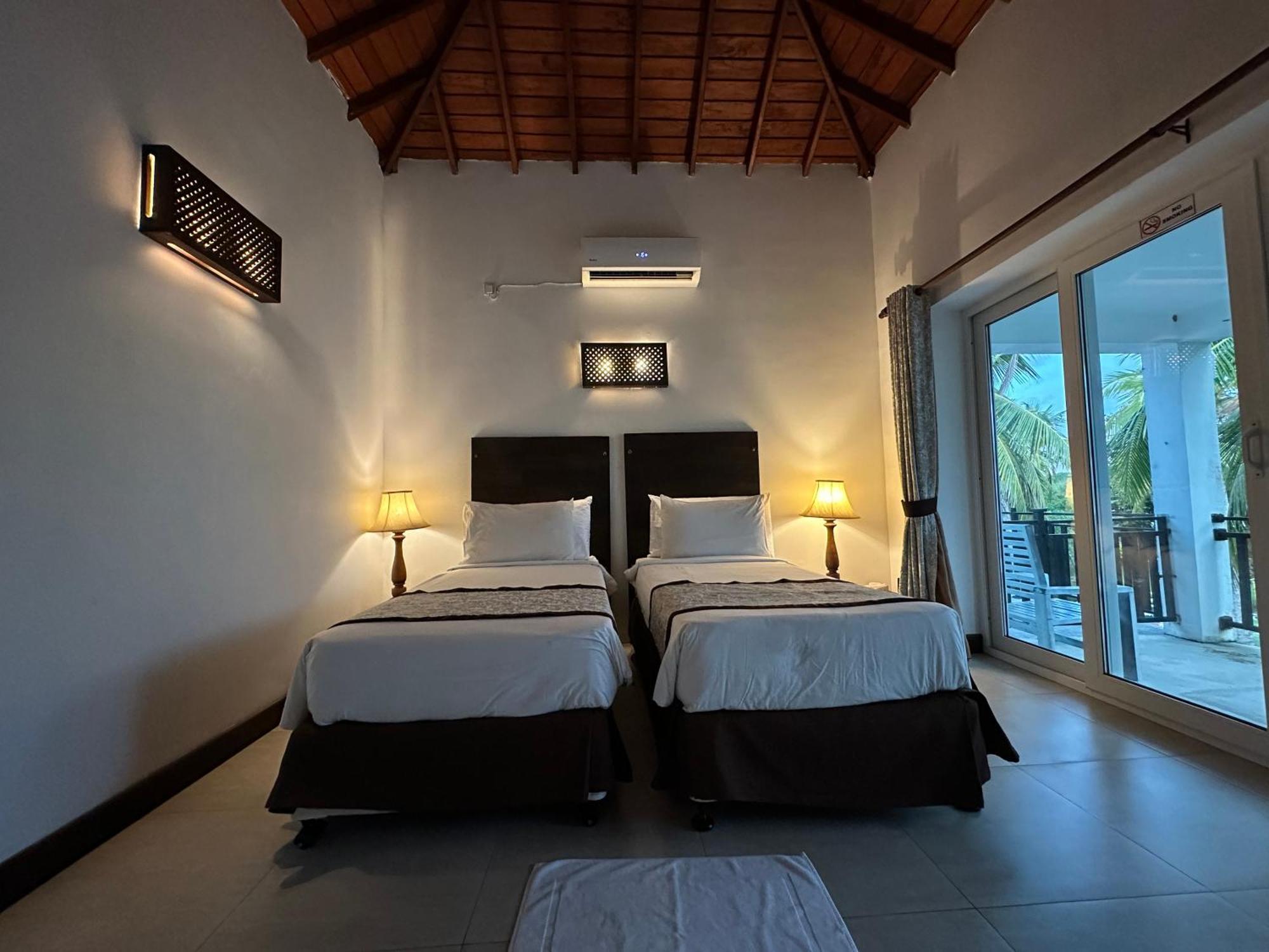 Amaluna Resorts Negombo Exterior foto